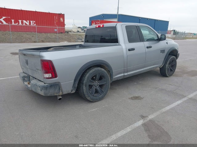 1C6RR7GG6NS225602 RAM 1500 Classic Warlock 4x4 6&#039;4 Box