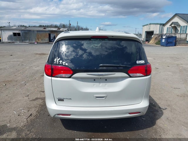 Продажа на аукционе авто 2017 Chrysler Pacifica Touring, vin: 2C4RC1DG5HR570878, номер лота: 44677730