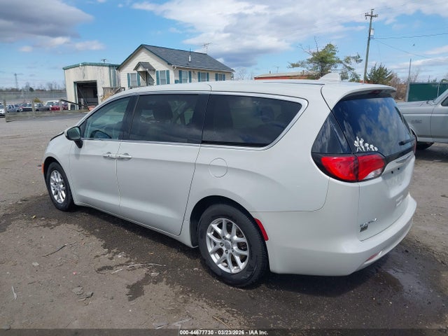 Продажа на аукционе авто 2017 Chrysler Pacifica Touring, vin: 2C4RC1DG5HR570878, номер лота: 44677730
