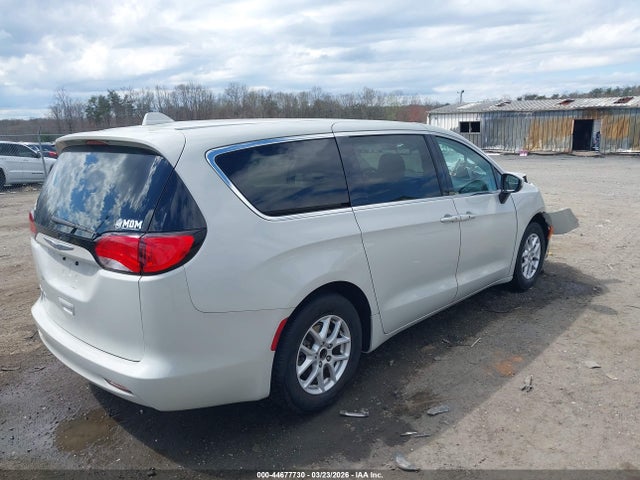 Продажа на аукционе авто 2017 Chrysler Pacifica Touring, vin: 2C4RC1DG5HR570878, номер лота: 44677730