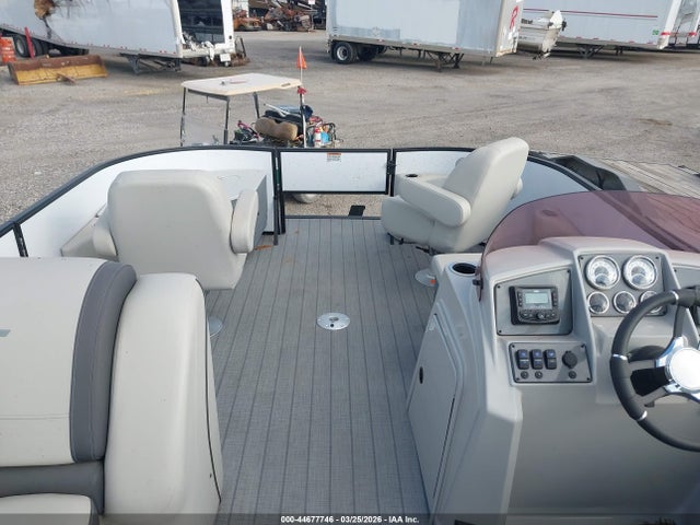 Starcraft Pontoon 2025 STR02507B525 Image 5