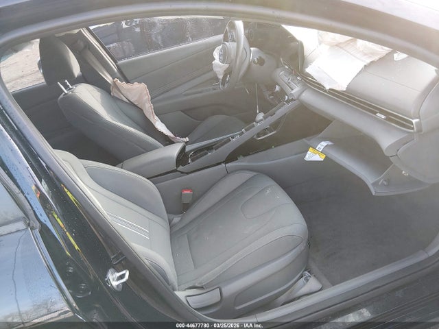 44677780 :رقم المزاد ، 5NPLS4AG6PH100370 vin ، 2023 Hyundai Elantra Sel مزاد بيع