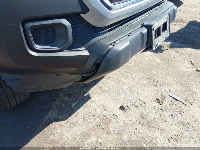 5TFRX5GN0KX142201 Toyota Tacoma Sr