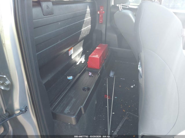 5TFRX5GN0KX142201 Toyota Tacoma Sr