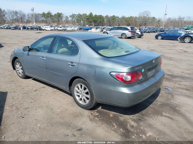 2004 LEXUS ES 330 JTHBA30G640021833 Photo 2