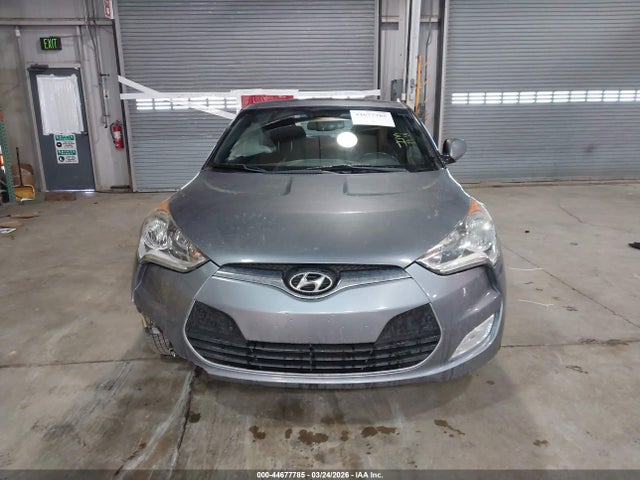 KMHTC6AD6HU321386 Hyundai Veloster Value Edition