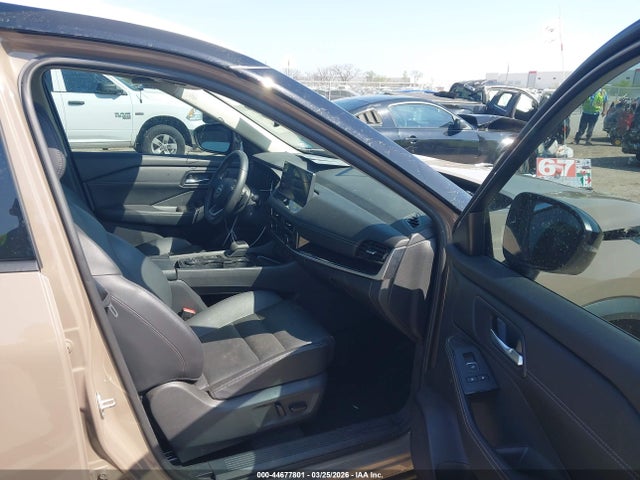 Auction sale of the 2024 Nissan Rogue Sl Intelligent Awd, vin: JN8BT3CB3RW179972, lot number: 44677801