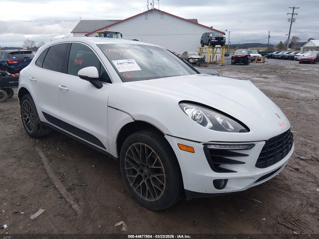 2016 PORSCHE MACAN WP1AB2A53GLB40796