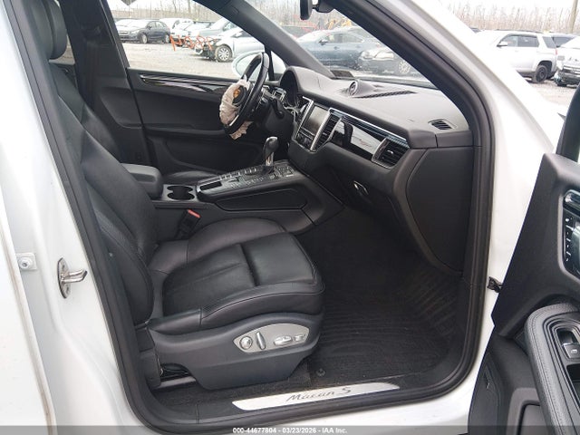 2016 PORSCHE MACAN WP1AB2A53GLB40796 Photo 4