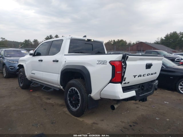 Продажа на аукционе авто 2025 Toyota Tacoma Trd Off Road, vin: 3TMLB5JNXSM194776, номер лота: 44677820