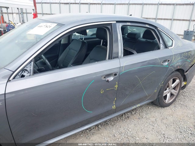 44677821 :رقم المزاد ، 1VWAT7A36FC103117 vin ، 2015 Volkswagen Passat 1.8t Limited Edition مزاد بيع