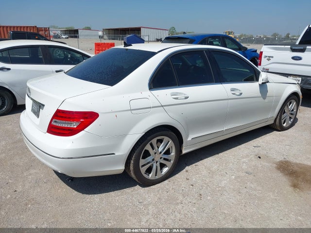 Aukcja sprzedaży 2014 Mercedes-benz C 250 Luxury, vin: WDDGF4HB4EA916231, numer aukcji: 44677822
