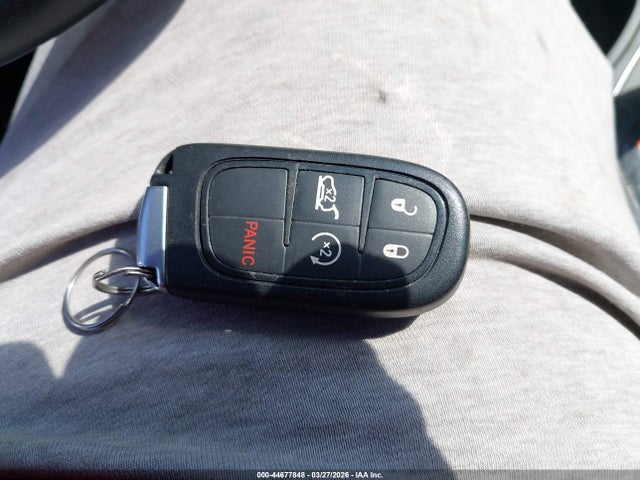 2019 Jeep Cherokee Latitude Plus Fwd მანქანა იყიდება აუქციონზე, vin: 1C4PJLLX7KD206384, აუქციონის ნომერი: 44677848
