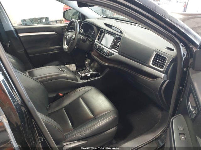 Aukcja sprzedaży 2014 Toyota Highlander Xle V6, vin: 5TDKKRFH9ES026816, numer aukcji: 44677853