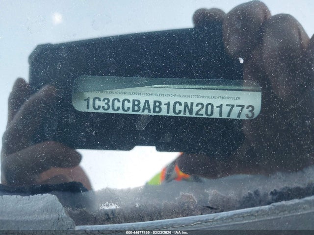 44677899 :رقم المزاد ، 1C3CCBAB1CN201773 vin ، 2012 Chrysler 200 Lx مزاد بيع