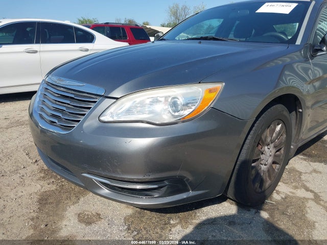 2012 CHRYSLER 200 1C3CCBAB1CN201773 Photo 5