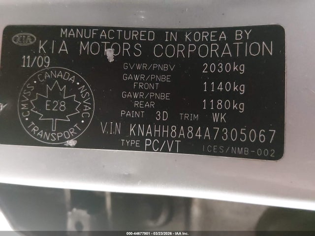 44677901 :رقم المزاد ، KNAHH8A84A7305067 vin ، 2010 Kia Rondo Ex/ex-premium مزاد بيع