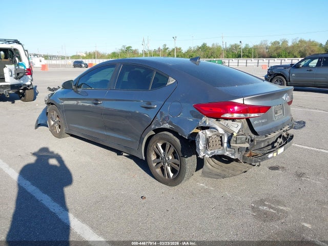 5NPD84LF3JH298310 Hyundai ELANTRA SEL