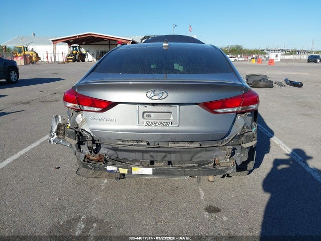 5NPD84LF3JH298310 Hyundai ELANTRA SEL