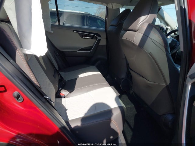 2T3J1RFV4LC135668 Toyota Rav4 Adventure