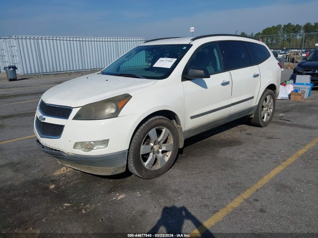 2012 CHEVROLET TRAVERSE 1GNKRFED8CJ162140 Photo 1