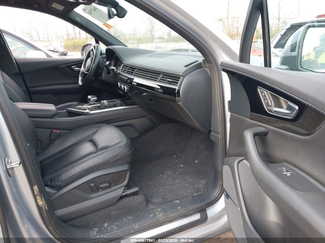 2018 AUDI Q7 WA1LAAF72JD046714 Photo 4