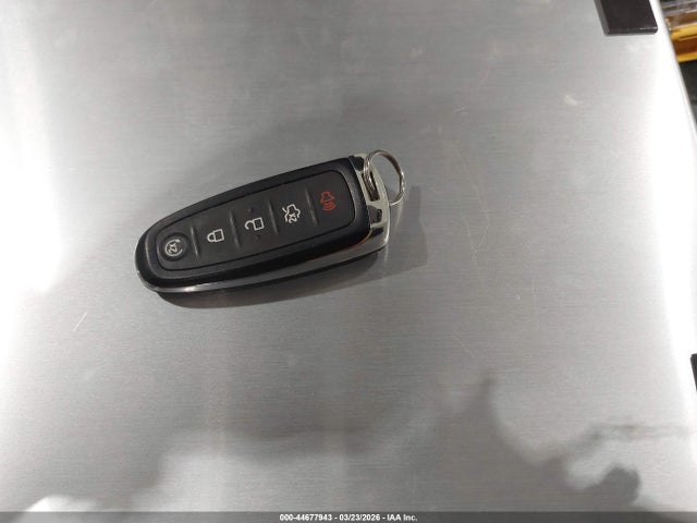 1FMCU0J90HUA51934 Ford Escape Titanium