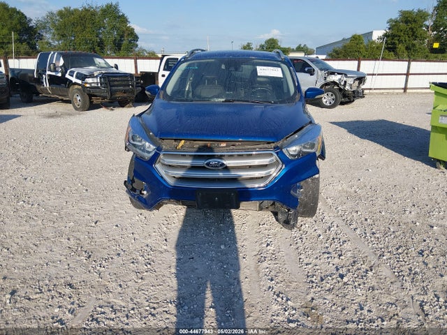 1FMCU0J90HUA51934 Ford Escape Titanium