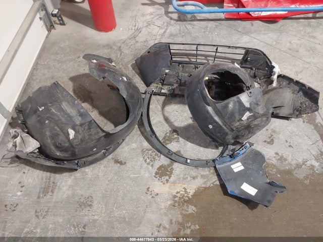 1FMCU0J90HUA51934 Ford Escape Titanium