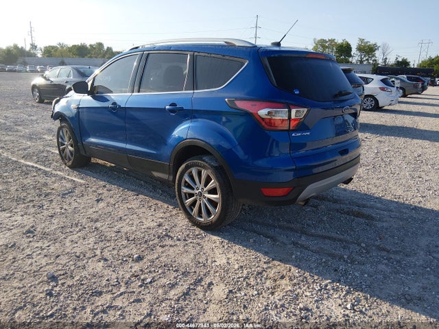 1FMCU0J90HUA51934 Ford Escape Titanium