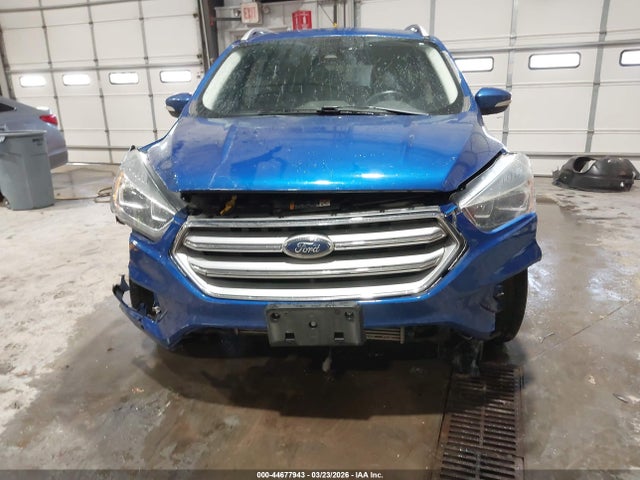 1FMCU0J90HUA51934 Ford Escape Titanium