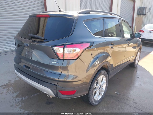 Ford ESCAPE SE 2018 1FMCU9GD7JUD08741 Image 4