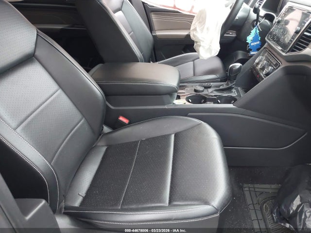 44678006 :رقم المزاد ، 1V2HP2CA5NC542438 vin ، 2022 Volkswagen Atlas 2.0t Se W/technology مزاد بيع