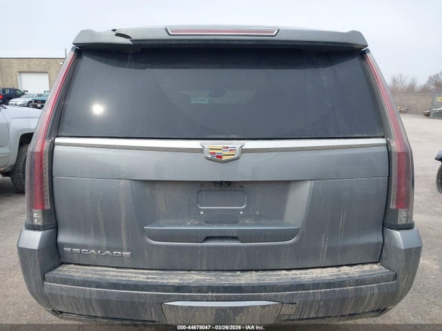 44678047 :رقم المزاد ، 1GYS4HKJ3LR305858 vin ، 2020 Cadillac Escalade Esv 4wd Luxury مزاد بيع