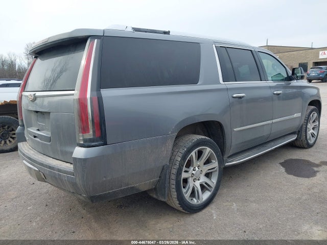 44678047 :رقم المزاد ، 1GYS4HKJ3LR305858 vin ، 2020 Cadillac Escalade Esv 4wd Luxury مزاد بيع