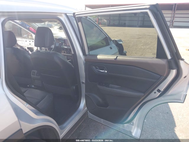 2023 Nissan Rogue Sv Fwd მანქანა იყიდება აუქციონზე, vin: 5N1BT3BA9PC783413, აუქციონის ნომერი: 44678053