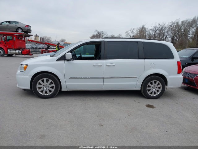 Продаж на аукціоні авто 2016 Chrysler Town & Country Touring, vin: 2C4RC1BGXGR290326, номер лоту: 44678081