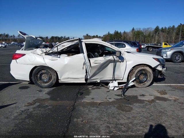 2018 Subaru Legacy 2.5i მანქანა იყიდება აუქციონზე, vin: 4S3BNAA67J3015453, აუქციონის ნომერი: 44678118