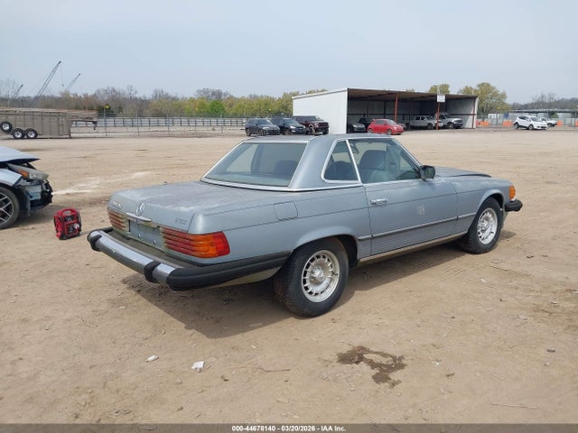 44678140 :رقم المزاد ، WDBBA45A1CB014365 vin ، 1982 Mercedes-benz 380 Sl مزاد بيع