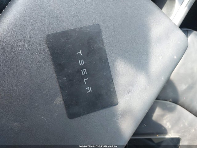 2023 Tesla Model Y Awd/long Range Dual Motor All-wheel Drive მანქანა იყიდება აუქციონზე, vin: 7SAYGAEE8PF589211, აუქციონის ნომერი: 44678141