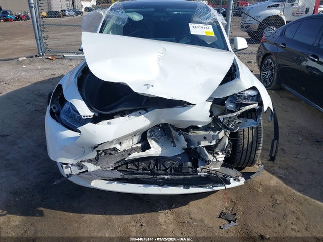 2023 Tesla Model Y Awd/long Range Dual Motor All-wheel Drive მანქანა იყიდება აუქციონზე, vin: 7SAYGAEE8PF589211, აუქციონის ნომერი: 44678141