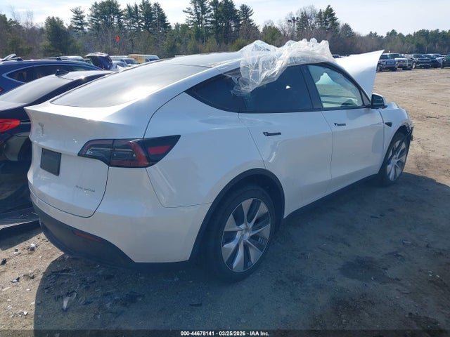 2023 Tesla Model Y Awd/long Range Dual Motor All-wheel Drive მანქანა იყიდება აუქციონზე, vin: 7SAYGAEE8PF589211, აუქციონის ნომერი: 44678141