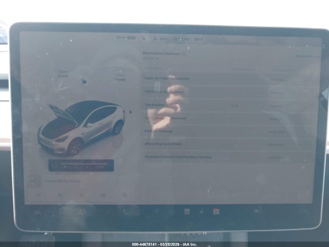 2023 Tesla Model Y Awd/long Range Dual Motor All-wheel Drive მანქანა იყიდება აუქციონზე, vin: 7SAYGAEE8PF589211, აუქციონის ნომერი: 44678141