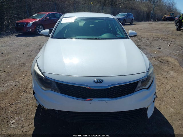 2018 Kia Optima Lx მანქანა იყიდება აუქციონზე, vin: 5XXGT4L34JG204318, აუქციონის ნომერი: 44678146
