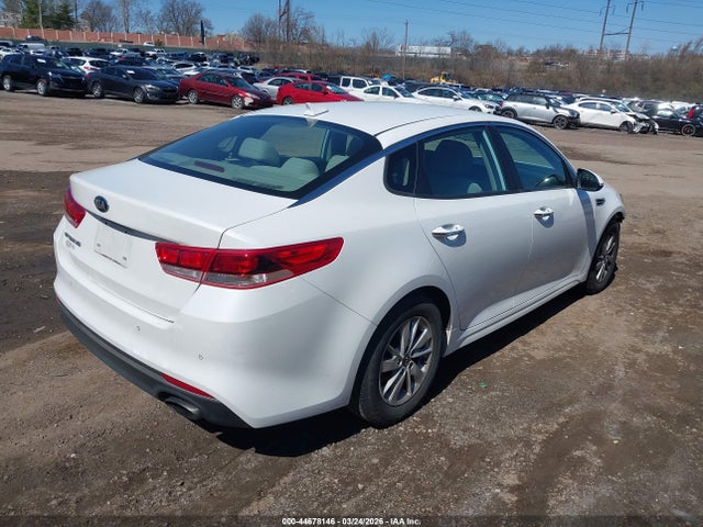 2018 Kia Optima Lx მანქანა იყიდება აუქციონზე, vin: 5XXGT4L34JG204318, აუქციონის ნომერი: 44678146
