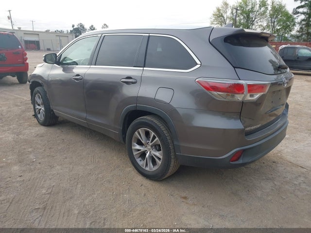 5TDKKRFH2FS064289 Toyota Highlander Xle V6