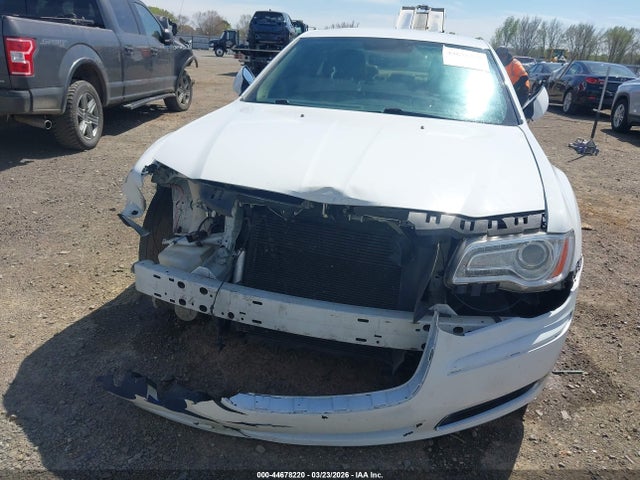 Продажа на аукционе авто 2014 Chrysler 300, vin: 2C3CCAAG9EH138861, номер лота: 44678220
