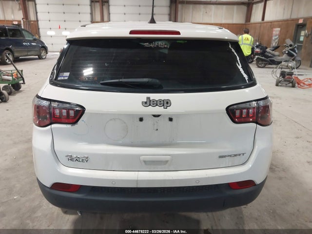 44678222 :رقم المزاد ، 3C4NJDAB0JT248859 vin ، 2018 Jeep Compass Sport 4x4 مزاد بيع
