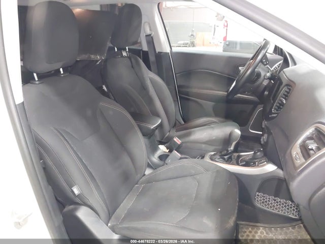 44678222 :رقم المزاد ، 3C4NJDAB0JT248859 vin ، 2018 Jeep Compass Sport 4x4 مزاد بيع