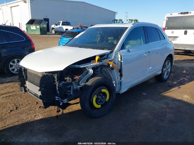 2020 Audi Q3 Premium Plus 45 Tfsi S Line Quattro Tiptronic მანქანა იყიდება აუქციონზე, vin: WA1EECF30L1005900, აუქციონის ნომერი: 44678236